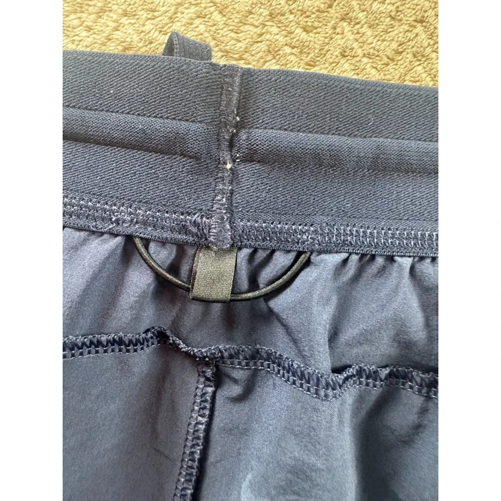 Nike Athletic Shorts Mens Blue Reflective Logo‎ Drawstring Zipped Pocket Stretch